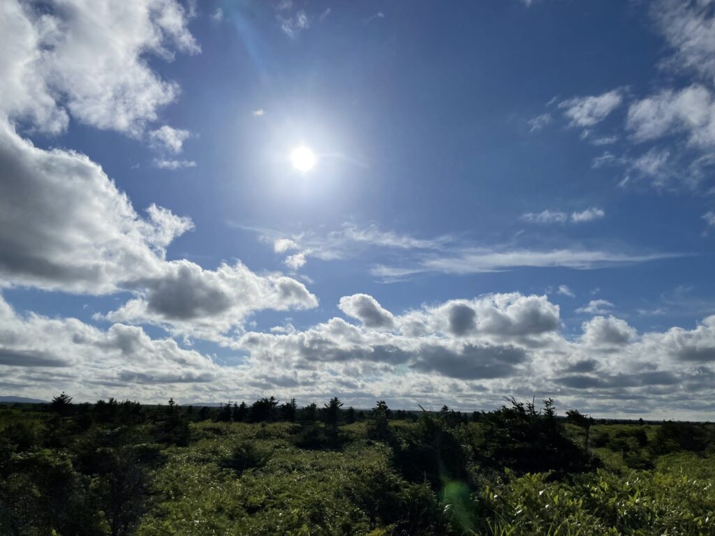 エサヌカ線に続く道から見た太陽