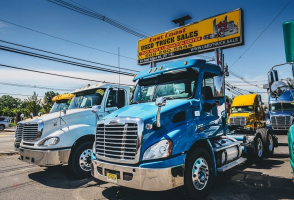 Best Websites to Buy Used Trucks