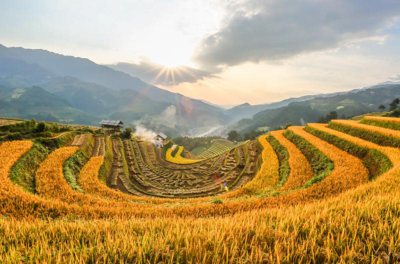 Và dù đến Hà Giang vào bất cứ mùa nào trong năm, du khách cũng bị hấp dẫn bởi màu sắc của núi rừng