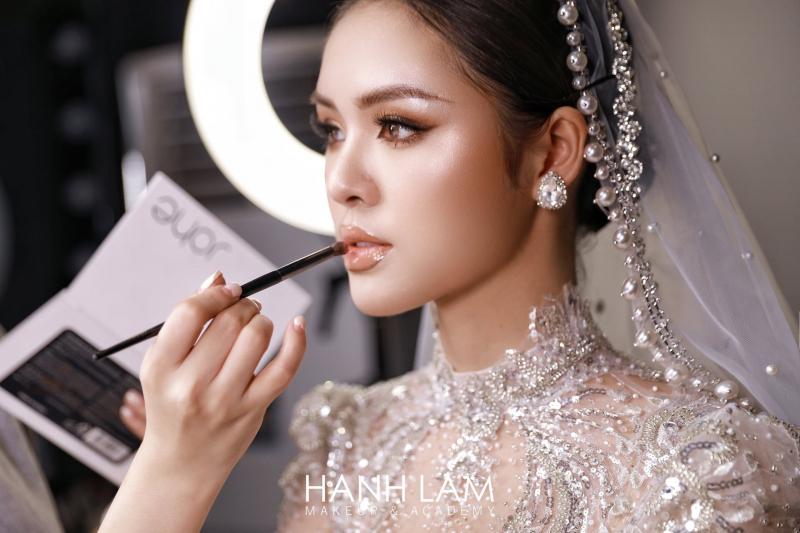 Hạnh Lâm Makeup Artist (Lou Studio)