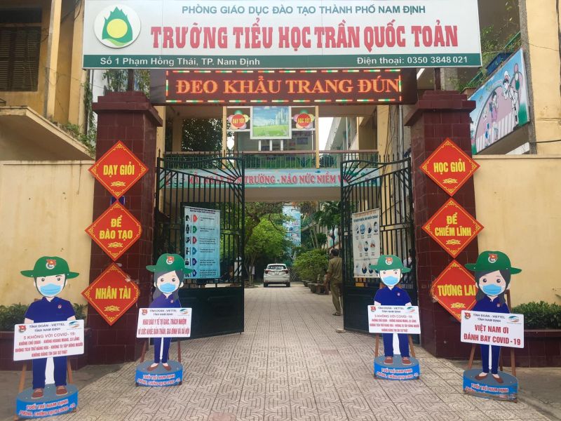 Trường tiểu học Trần Quốc Toản