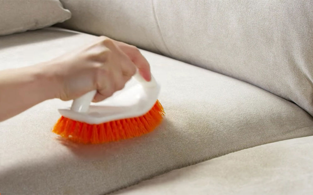 with brush How to clean microfiber furniture so that it looks new