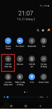 Kích hoạt chế độ máy bay trên điện thoại
