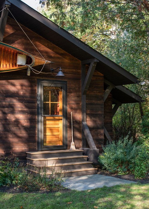 Rustic Lake Cabin Exterior