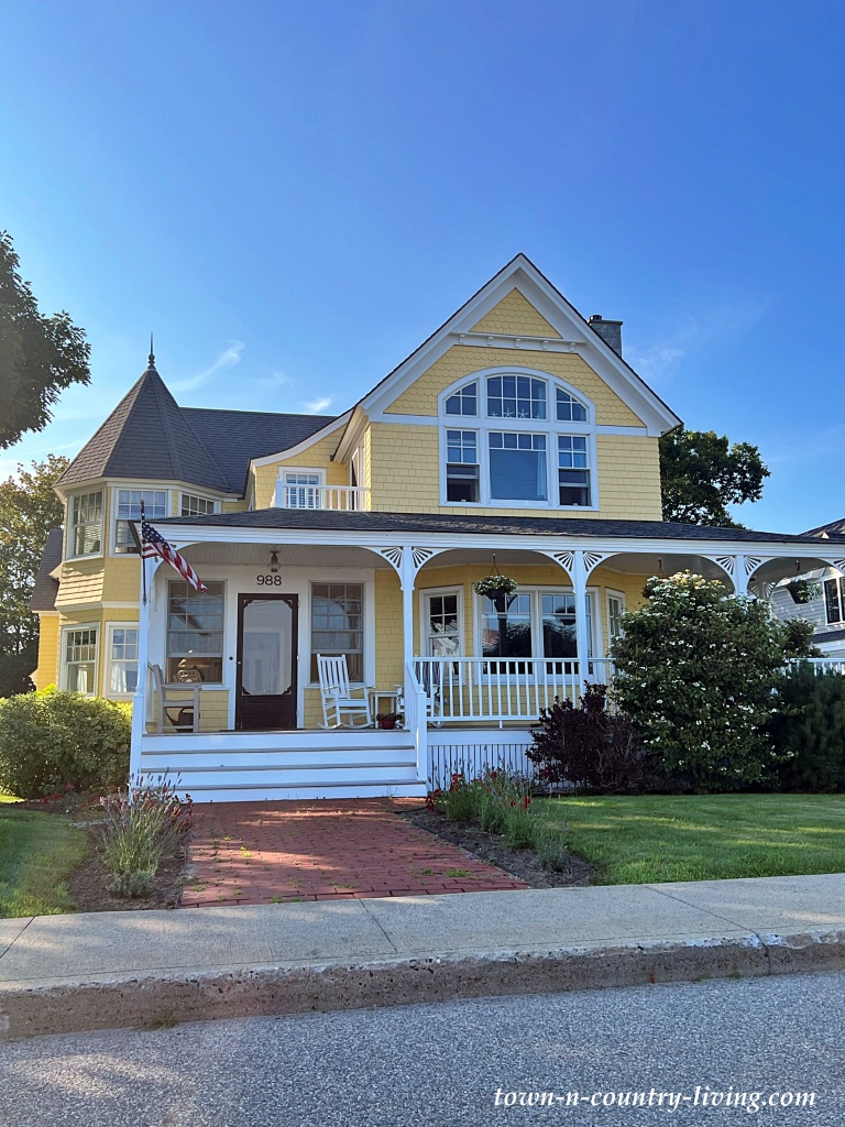 charming kennebunkport homes - yellow house on corner