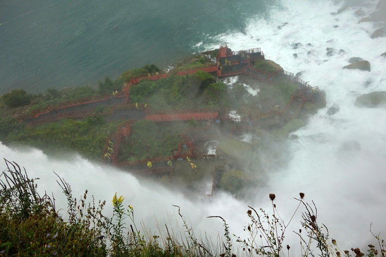 Get wet quickly at the Cave Of The Winds beneath Bridal Veil Falls