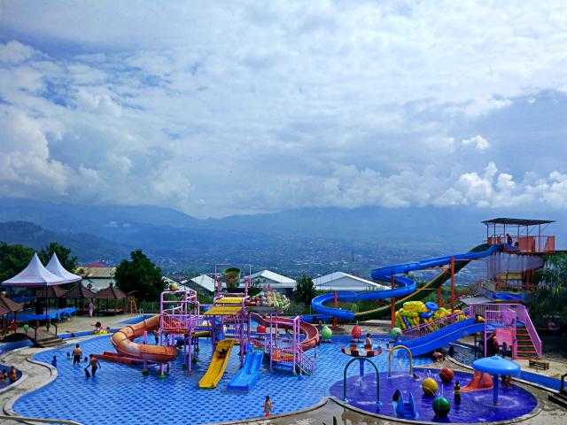 Kusuma Waterpark Kota Batu