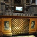 Under the alter you can partially see the tombstone and one side of the sarcophagus of St Paul