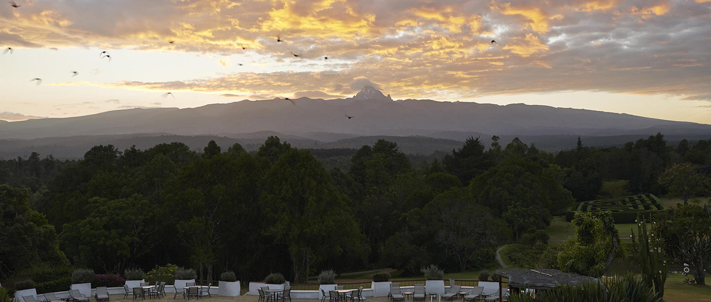 Fairmont Mount Kenya Safari Club_Swimming-Pool-with-View-of-Mt-Kenya