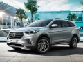 2017 Hyundai Grand Santa Fe Front view