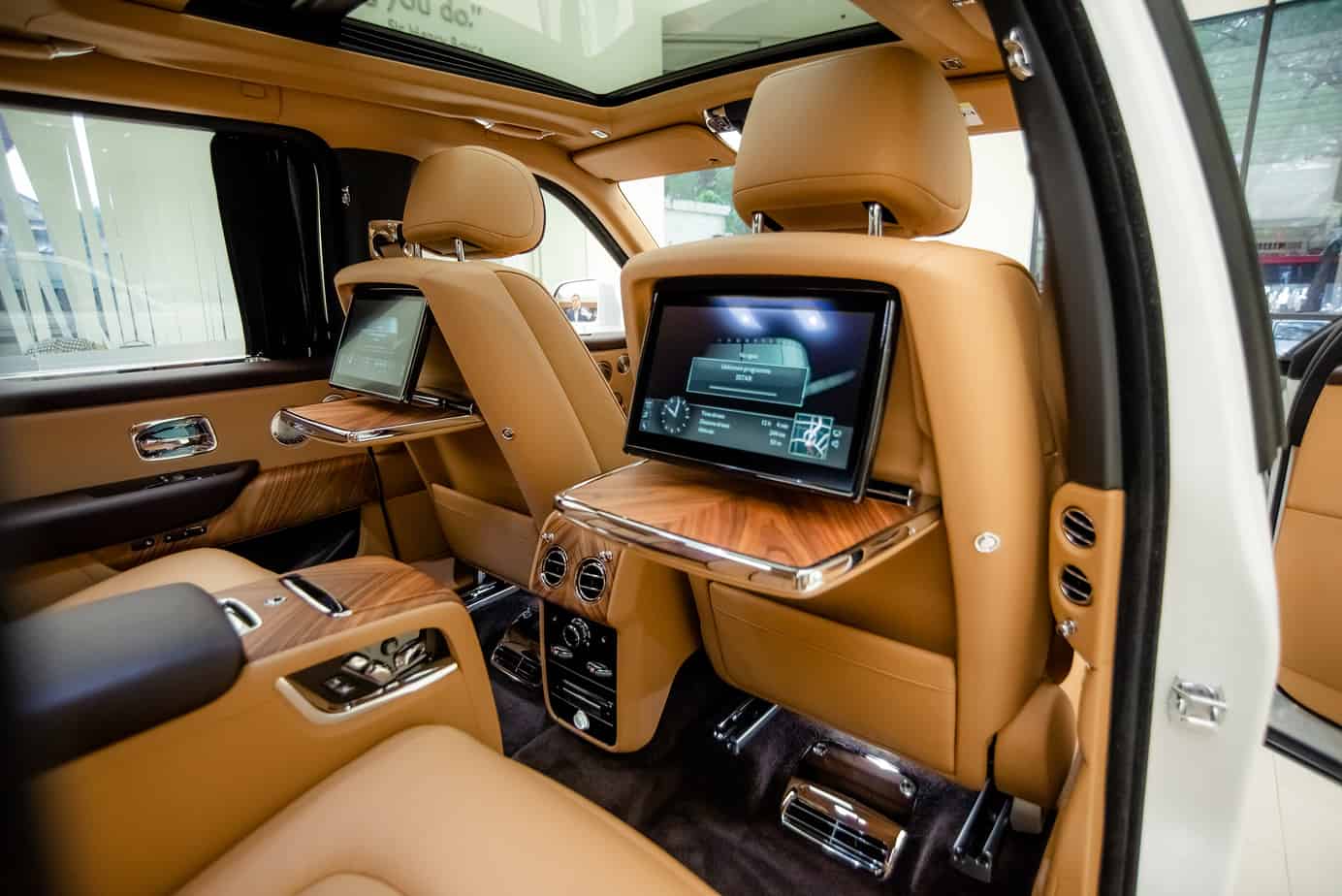 Chia sẻ 73 về rolls royce cullinan orange interior mới nhất  Du học Akina