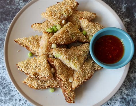 Sesame prawn toast - ready in under 10 minutes and so crispy!