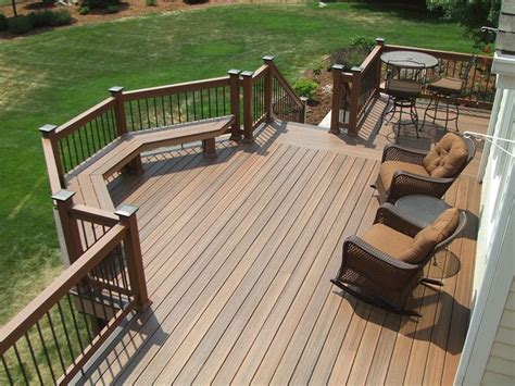 27 Amazing Sun Deck Designs | Deck design, House with porch, Covered decks