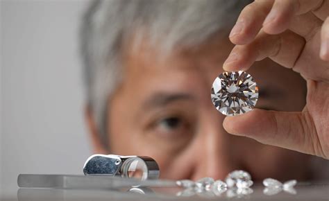 Top 5 Benefits of Buying a Lab Grown Diamond | Yadav Diamonds and Jewelry