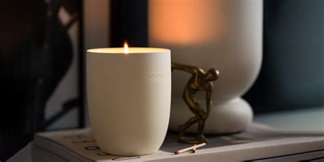 15 Best Scented Candles: Amazing Scent For You Or To Gift (2021 Guide)