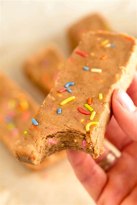 15 Homemade Protein Bar Recipes (Whey, Vegan, & More)