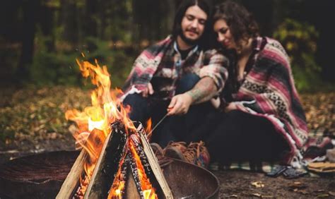 Romantic Camping Ideas: How to Plan a Romantic Trip for Two