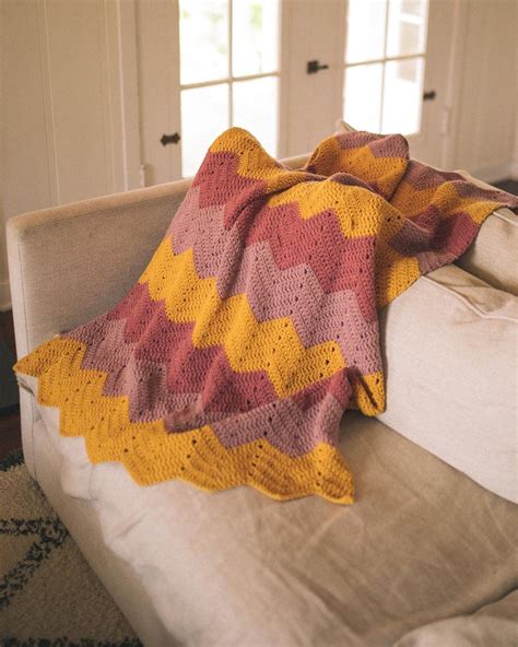 Ripple Afghan | Crochet.com