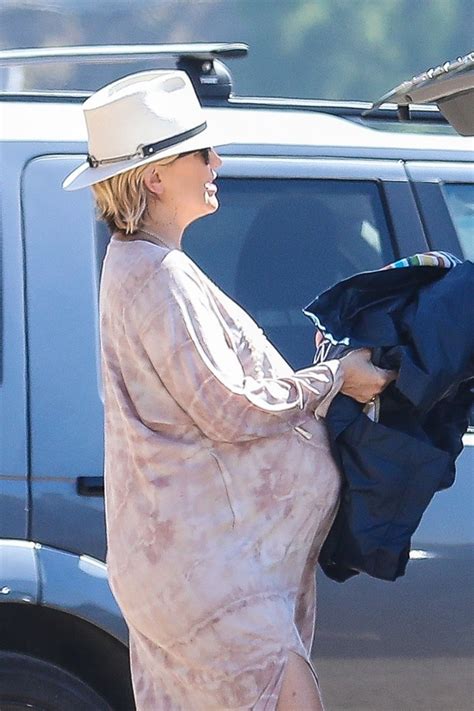 Pregnant KATE HUDSON at Soccer Practice in Malibu 09/23/2018 – HawtCelebs