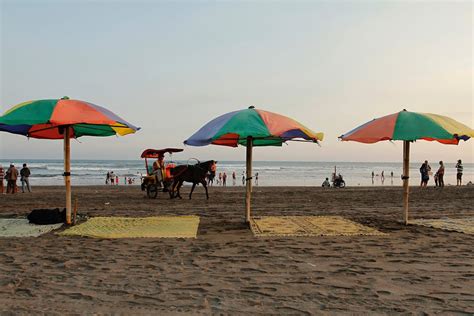 5 Hal yang Bisa Kamu Lakukan di Sekitar Pantai Parangtritis - TelusuRI