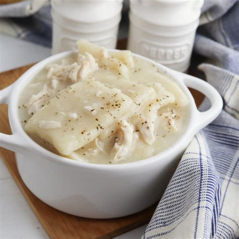 Cracker Barrel Chicken and Dumplings - BubbaPie