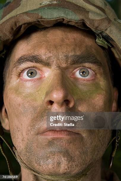 Soldier Face Paint Photos and Premium High Res Pictures - Getty Images