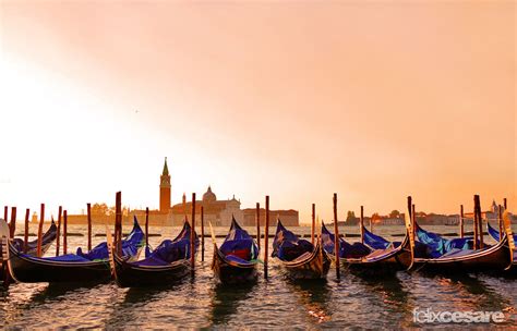 Venice Gondola Sunset Landscape | Sunset landscape, Venice, Oceania travel