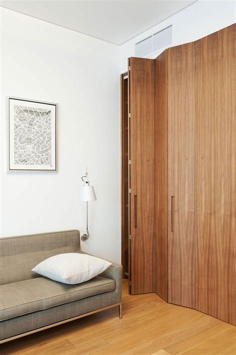 20+ Contemporary Modern Bifold Closet Doors – The Urban Decor