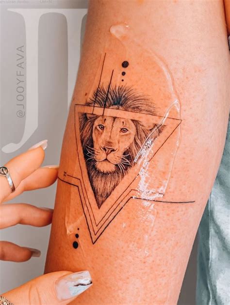 Lion Face Tattoo | Band Tattoo Designs