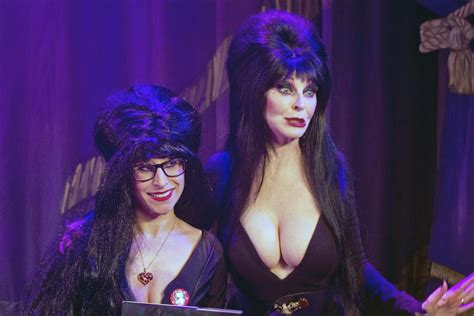 Elvira clones camp it up for look-alike contest at Knott’s Scary Farm ...