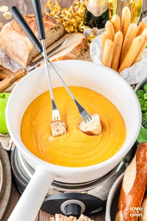 Copycat Melting Pot Cheese Fondue Recipe