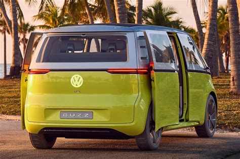 Volkswagen Australia pushing for electric Kombi | CarExpert