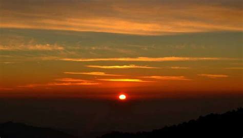 Darjeeling Tiger Hill Sunrise and Hike | Ashmita Trek and Tours