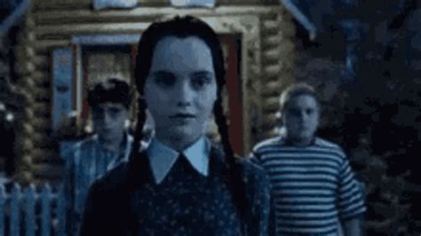 Wednesday Addams Addams Family GIF - WednesdayAddams AddamsFamily Smile ...