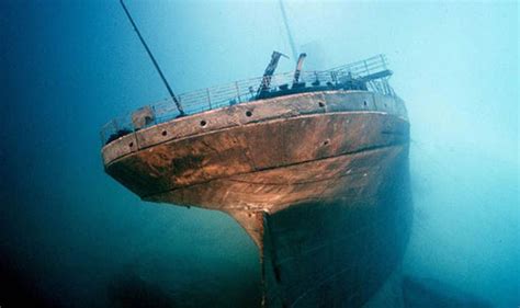 Scots diver will lead guided tours of Titanic wreck | UK | News ...