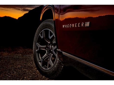 2023 Jeep Wagoneer: 49 Exterior Photos | U.S. News