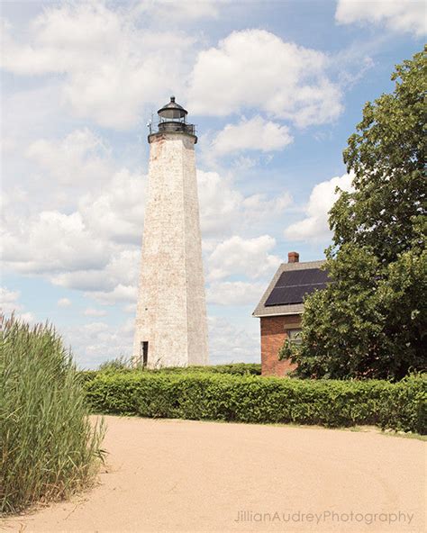 New Haven Lighthouse / Photography Print – JillianAudrey