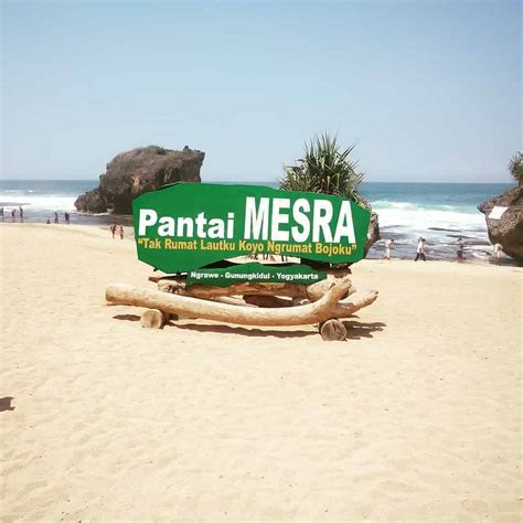 Pantai Mesra Jogja -Paket Tour Jogja - Labiru Tour