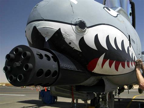 The-air-forces-a-10-warthog-targets-isis-fighters-with-this-massive ...