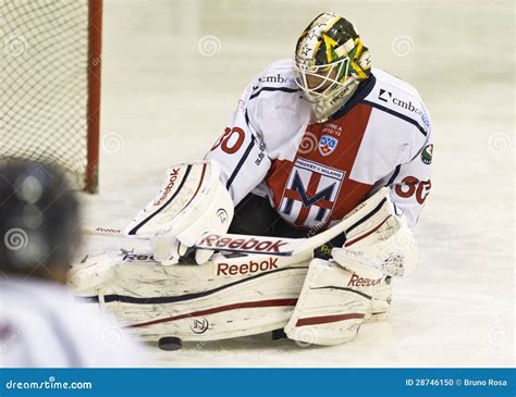 Ice Hockey Goalie Editorial Image - Image: 28746150