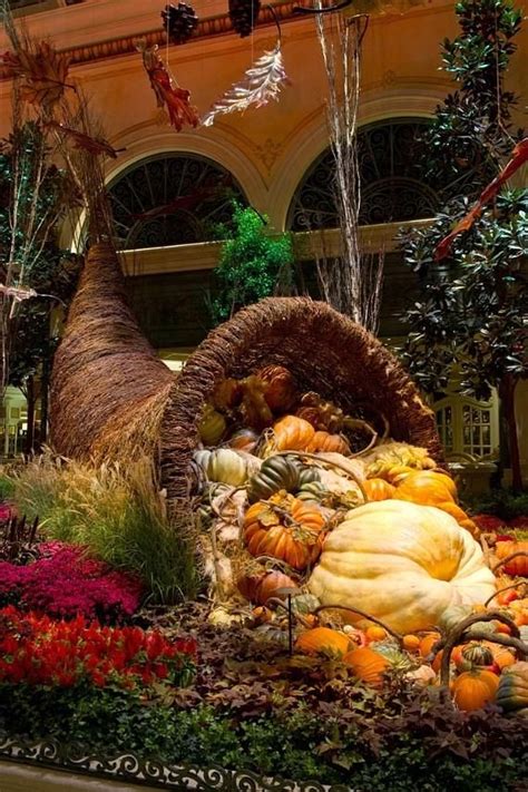 Fall into Autumn at Bellagio’s Conservatory & Botanical Gardens ...