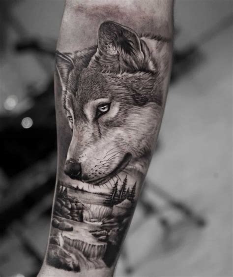 Details more than 81 wolf forearm tattoo latest - in.coedo.com.vn