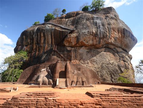 The Sigiriya Rock Fortress | Travel Sri Lanka Blog