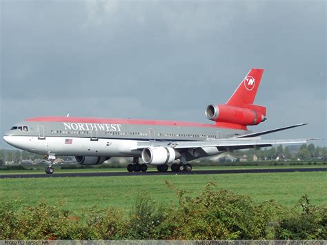 McDonnell Douglas DC-10 - Specifications - Technical Data / Description