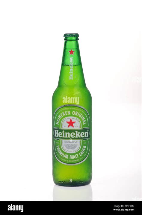 Ice cold beer bottle hi-res stock photography and images - Alamy