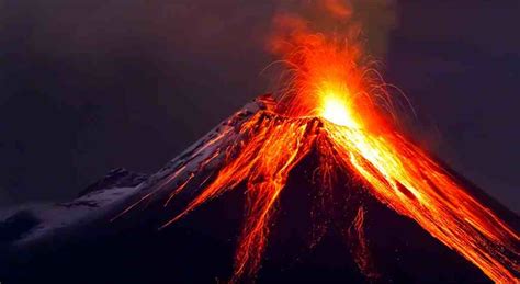 Natural Phenomenon : Volcanic Eruption