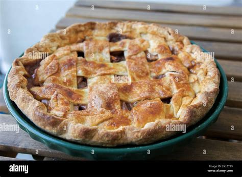 Fresh homemade apple pie with a lattice crust Stock Photo - Alamy