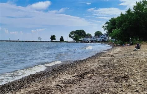 15 Best Lake Erie Beaches in Ohio - Travel Inspired Living