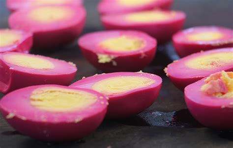 Beet Pickled Deviled Eggs | Main Street Farms