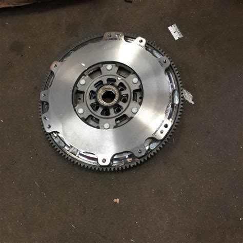 Clutch & Flywheel Replacement Columbia MD | LMT Auto Repair